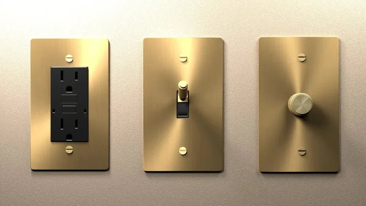 Brass Outlet, toggle and dimmer switch - Plateprestige