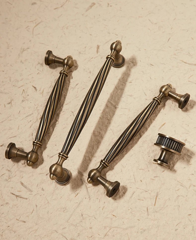 Elegant Antique Bronze Brass Knobs – Vintage Pull Handles for Drawers