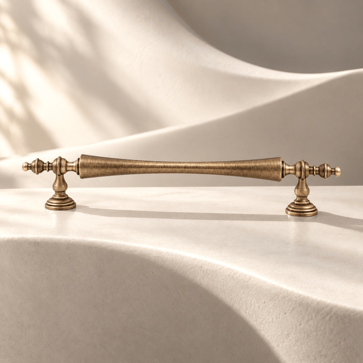 Antique brass-tone 160 mm CTC tapered finial pull on ivory stone