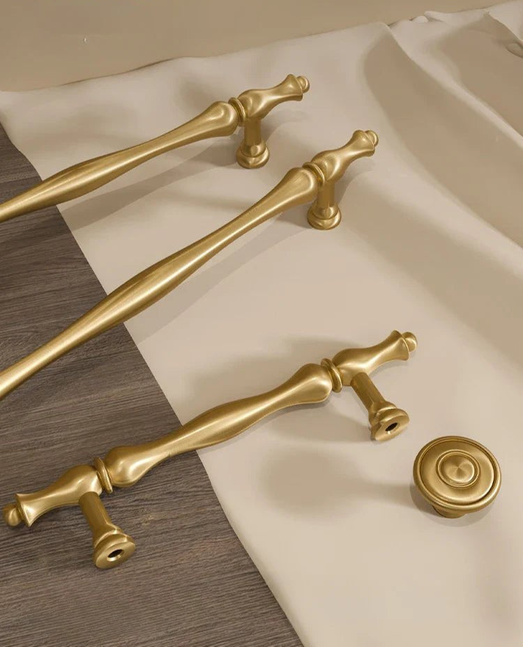 Contemporary Brass Cabinet Knobs and Pulls for Furniture Handles