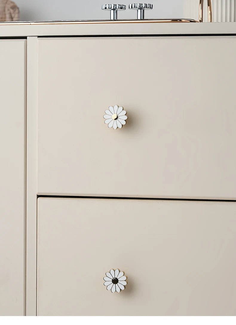 Vintage Flower Knob - Brass Drawer Accent