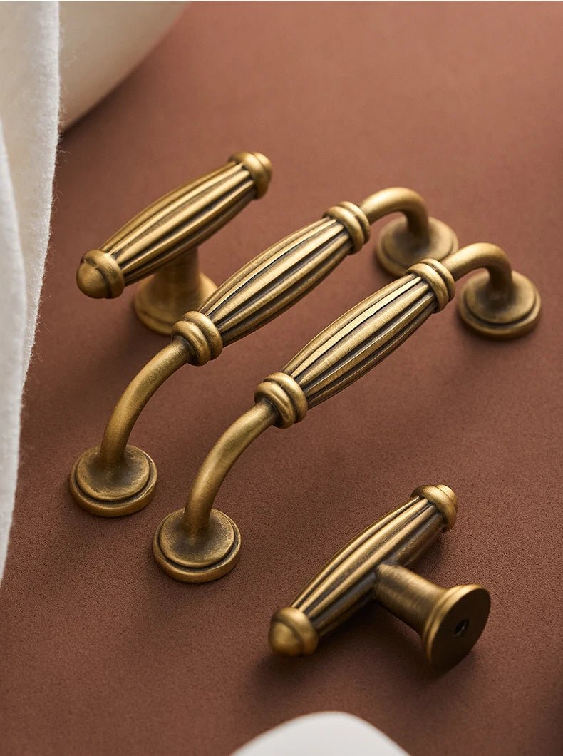 Antique Bronze Cabinet Pull – Elegant Drawer Handle  