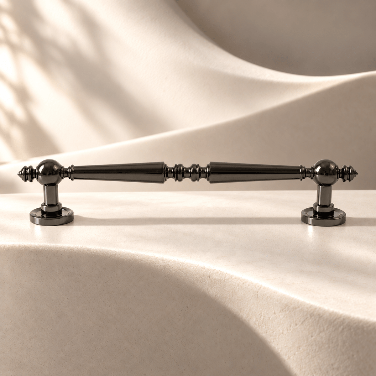 Dark French 160 mm CTC pull — warm ivory studio