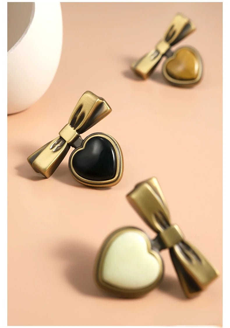 Premium Bow Shape Retro Bronze Knobs – Love Handles for Dressers