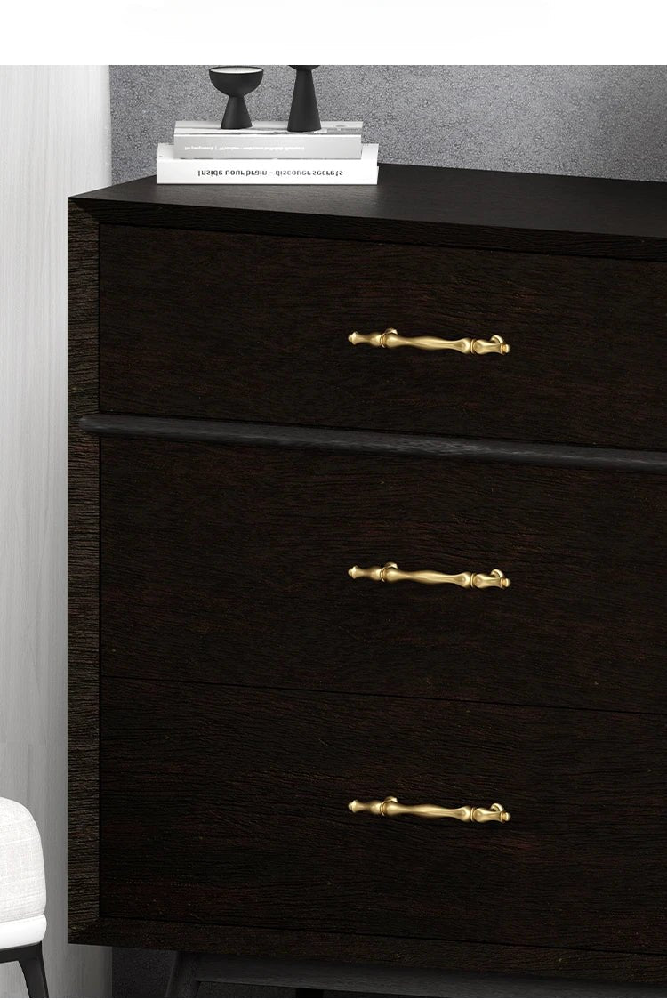 Stylish Brass Pulls and Knobs for Modern Furniture and Cabinets