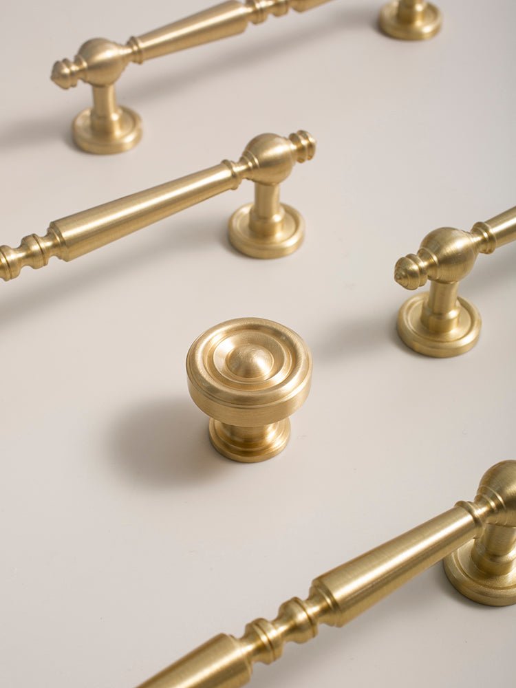 Sleek European Style Brass T-Bar Pull for Furniture Cabinets