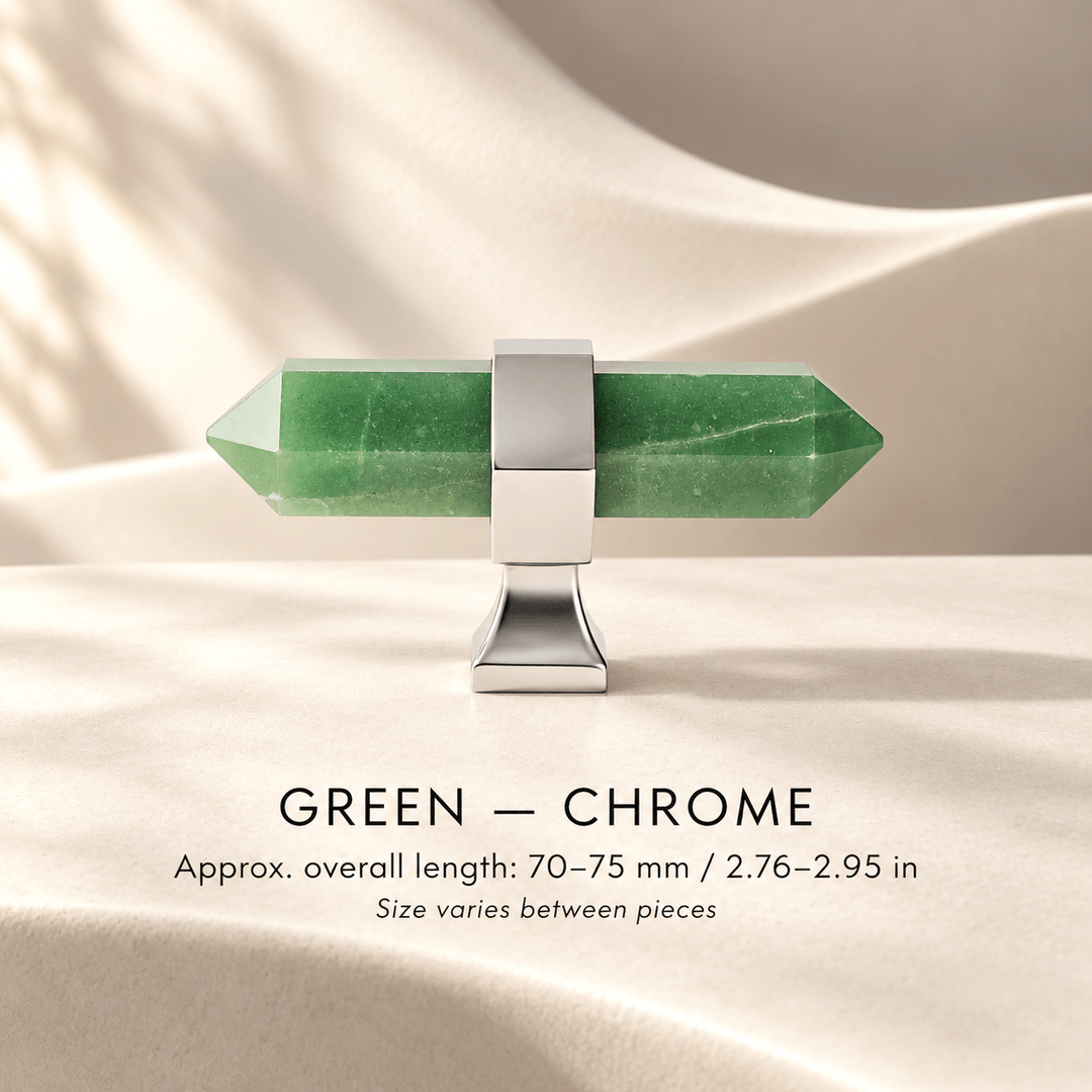 Green crystal T-knob with Chrome mounts in ivory studio. Approx. overall length: 70–75 mm / 2.76–2.95 in; Size varies between pieces