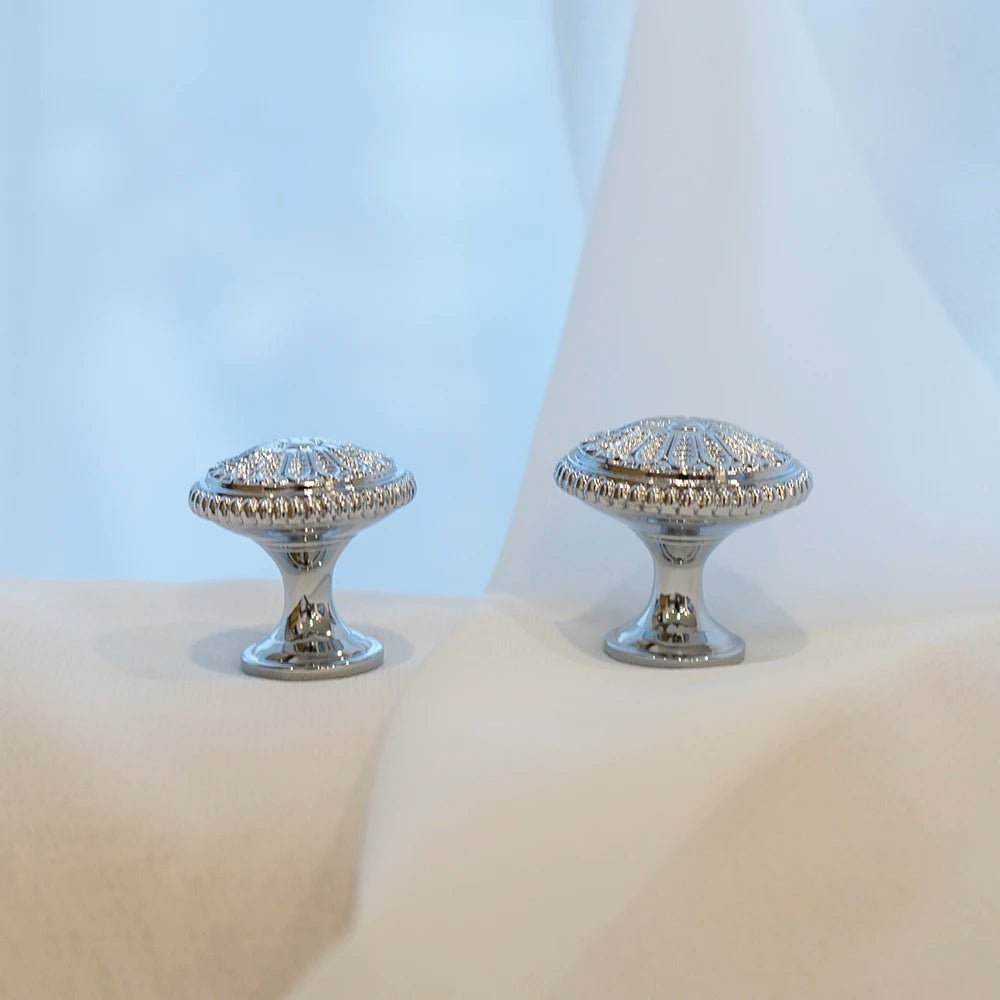 Elegant Floral Brass Knobs – Gold & Chrome Pulls for Cabinets