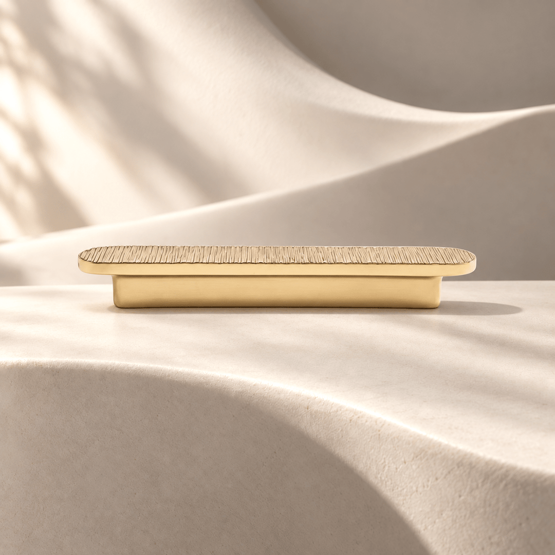 Gold vertical texture 96 mm CTC pull on ivory stone