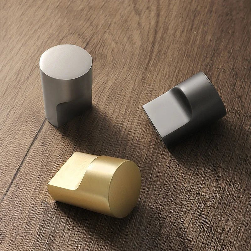 Elegant Gold Zinc Alloy Cabinet Pulls for Modern Interiors