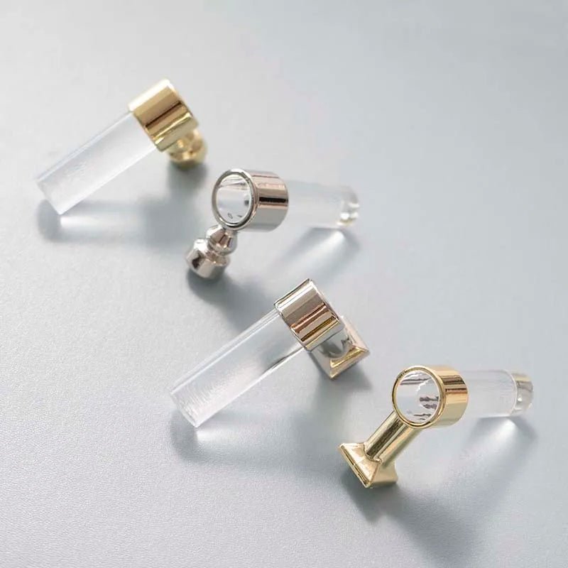 Sleek Acrylic Wall Hook – Modern Brass Key Hanger for Stylish Walls