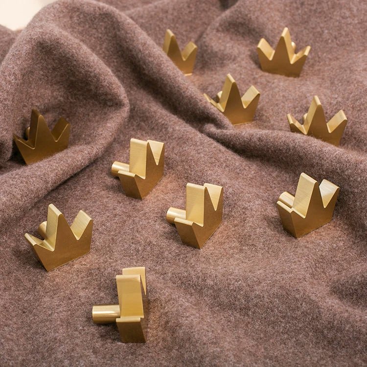 Contemporary Crown Brass Knobs – Elegant Pull Handles for Cabinets