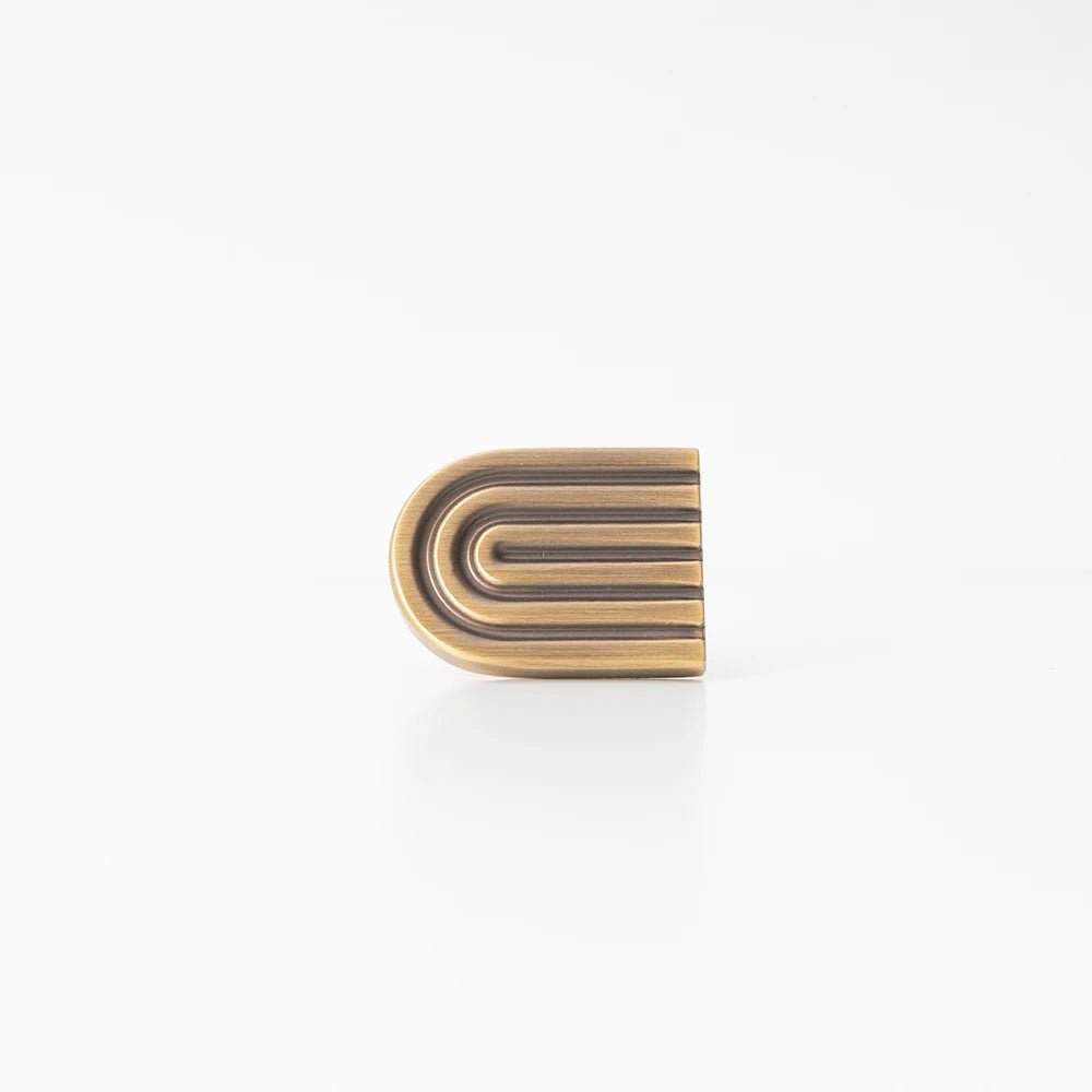 Sleek Retro Line Brass Handles – Vintage Bronze Pulls for Cabinets