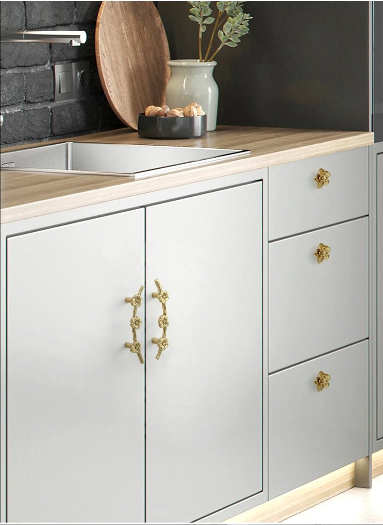 Gold Drawer Pull - Brass Floral Cabinet Knob