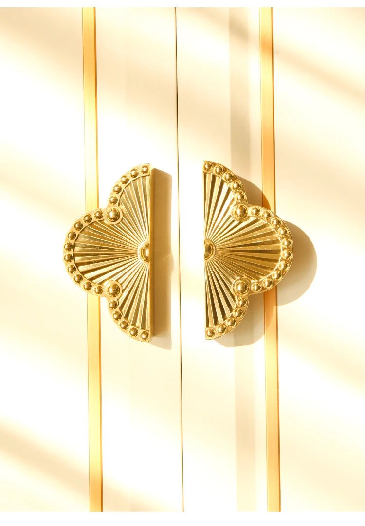Elegant Four Leaf Brass Cabinet Handle for Doors