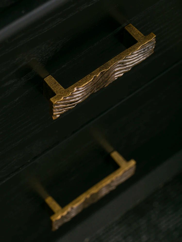 High-Quality Vintage Line Brass Pulls for Cupboard Handles