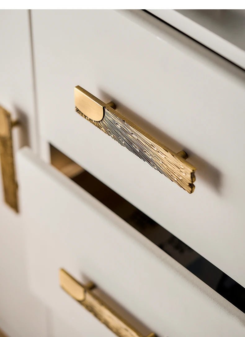Zinc Alloy Drawer Pull with Square Antique Bronze Design