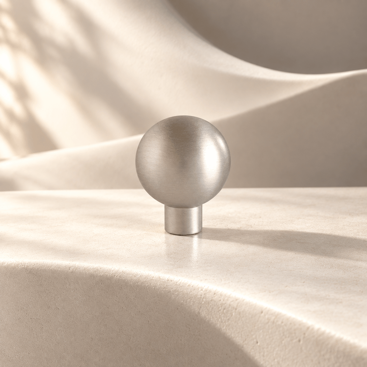 Satin silver 25 mm round knob on ivory stone