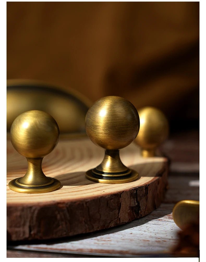 Antique Bronze Shell Knob - Brass Drawer Pull
