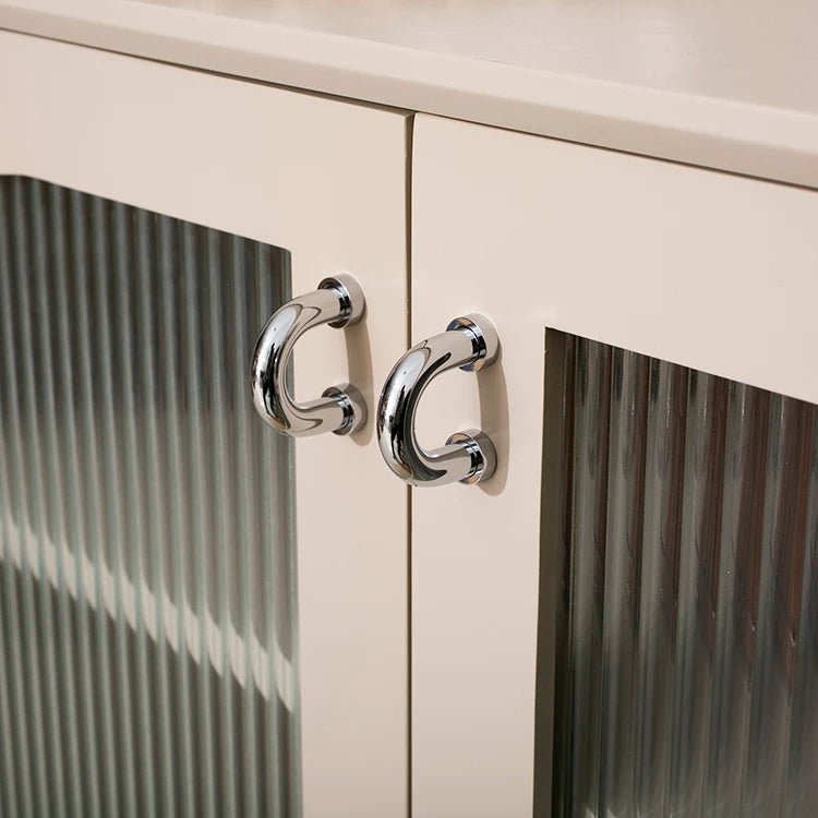 Elegant Sleek Brass Cabinet Pulls – Modern Chrome Finish