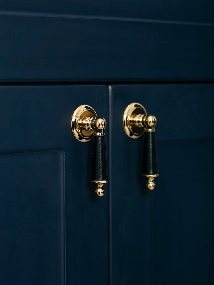 Elegant Leather & Brass Pull – Modern Cabinet Drawer Handle