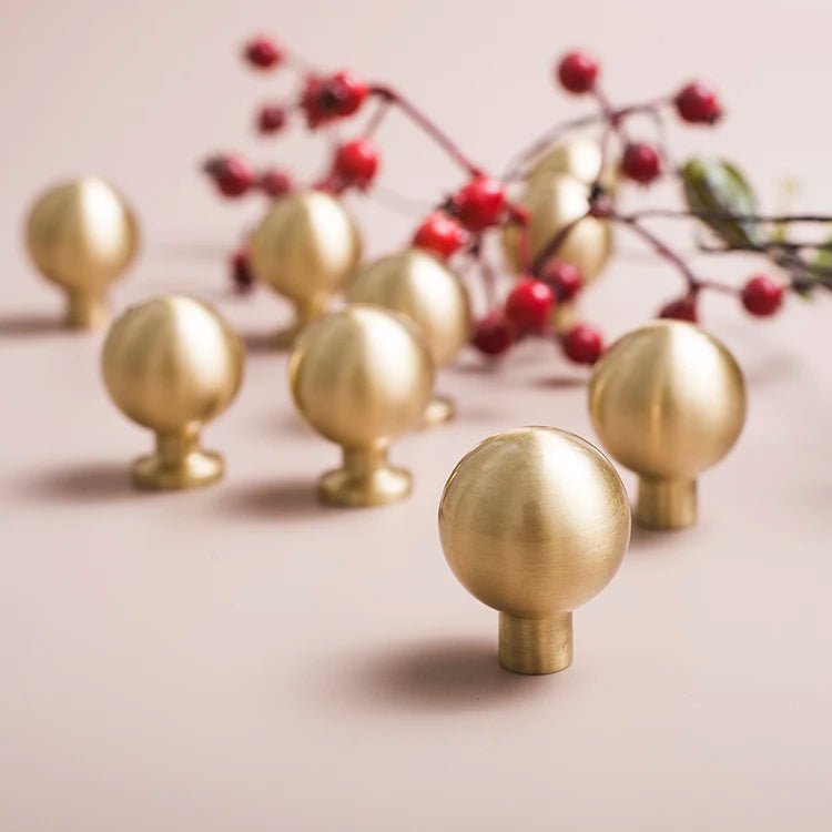 Durable Gold Round Cabinet Knobs and Brass Pulls