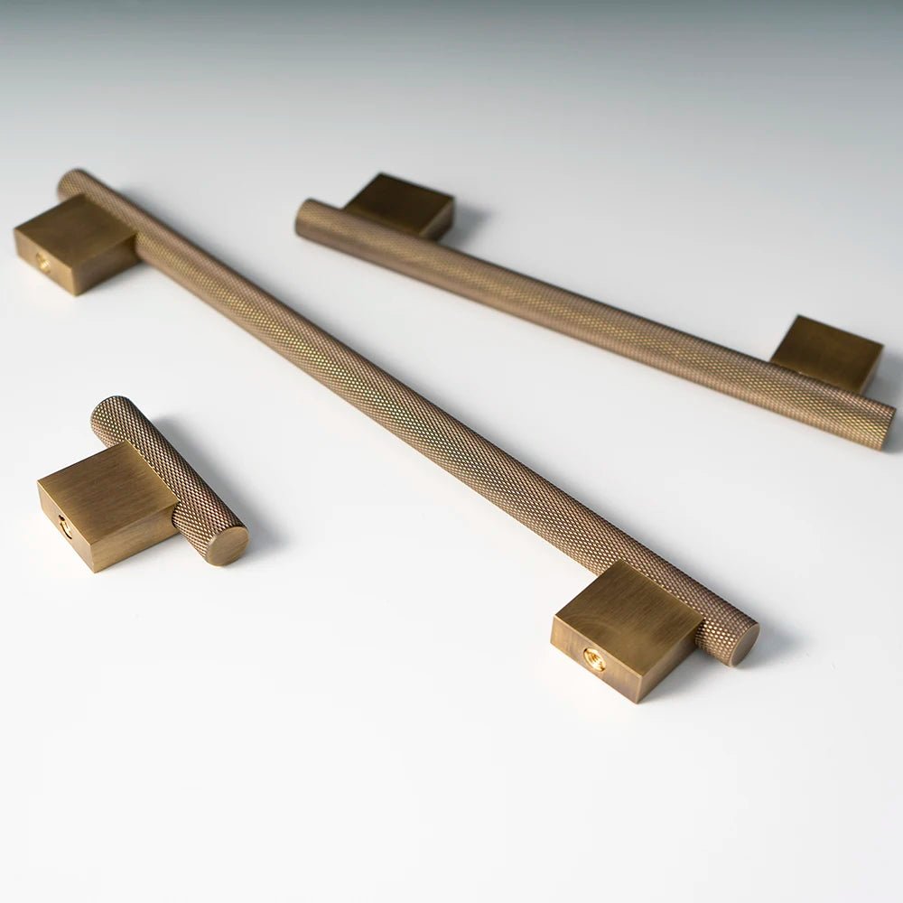 Elegant Antique Bronze Cabinet Hardware - Knobs & Pulls