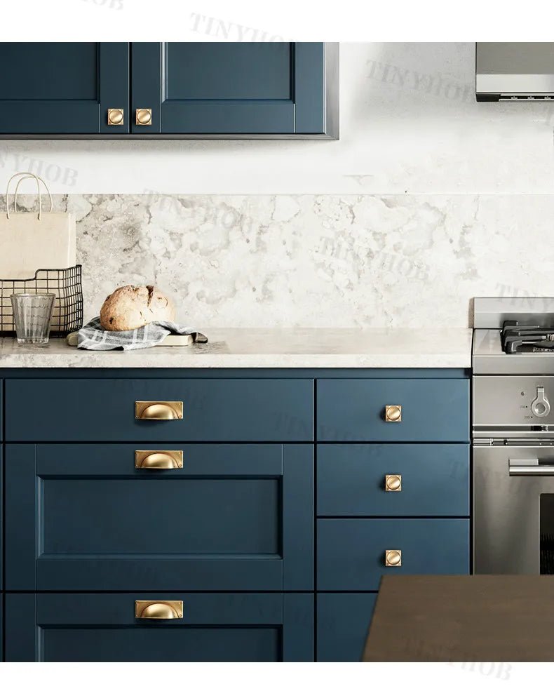 High-Quality European Shell Cabinet Handles – Zinc Alloy Pulls for Drawers