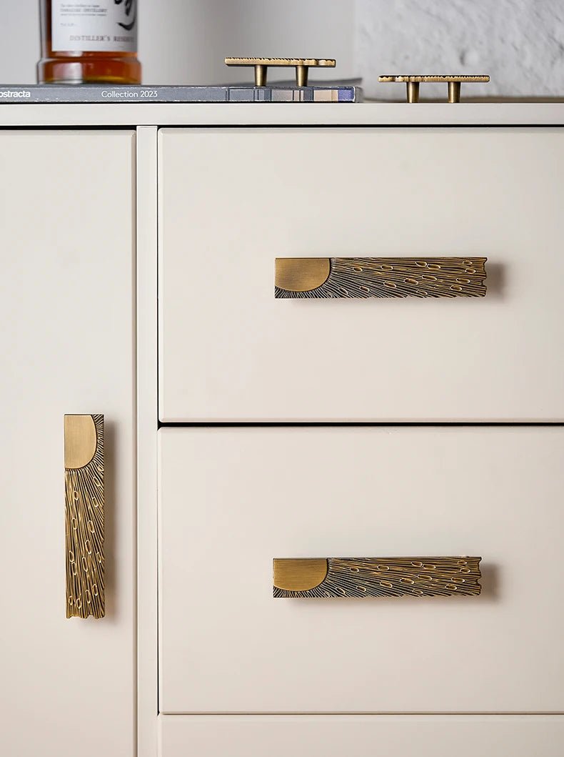 Square Cabinet Handle in Antique Bronze Zinc Alloy