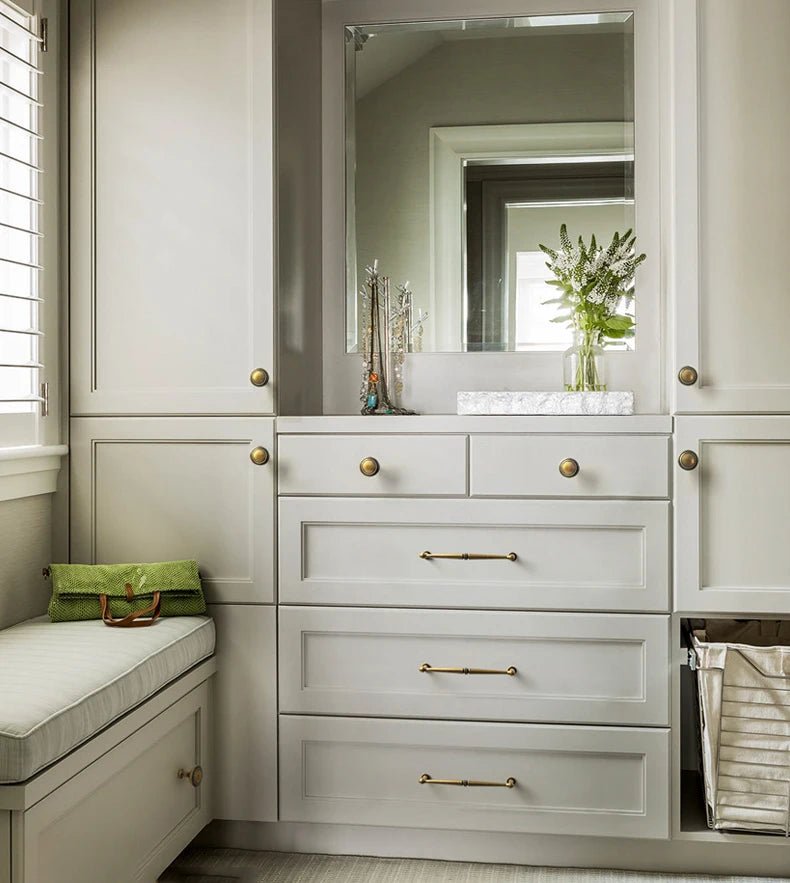 Luxury Vintage Antique Bronze Cabinet Handles for Kitchen Design