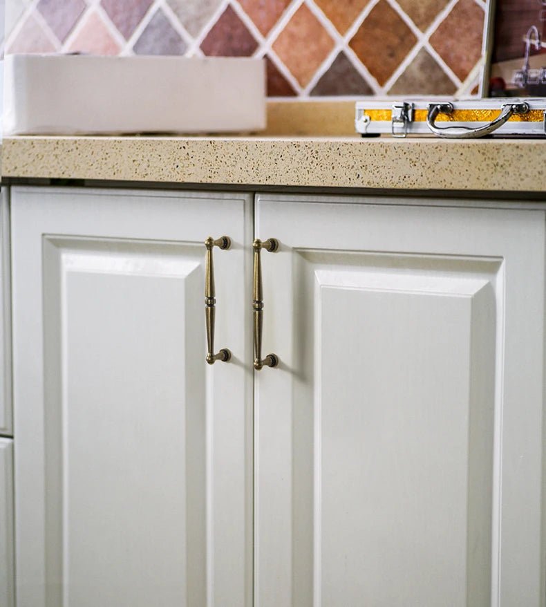 Stylish Vintage Antique Bronze Pulls for Kitchen Cabinet Handles