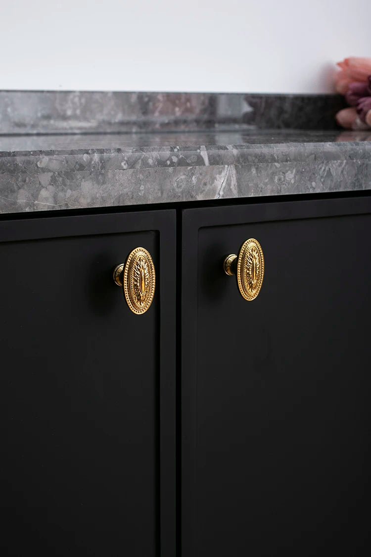 Vintage Brass Knob – 1" Cabinet Pull