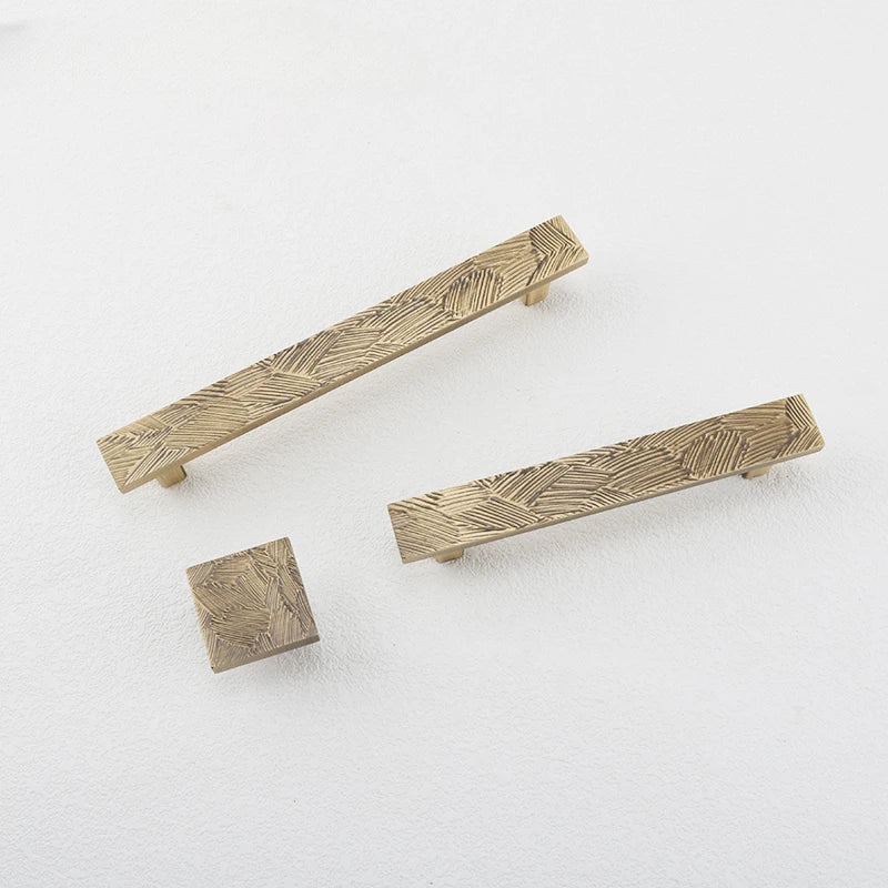 Sleek Vintage Brass Cabinet Pull – Vertical Pattern for Modern Drawers